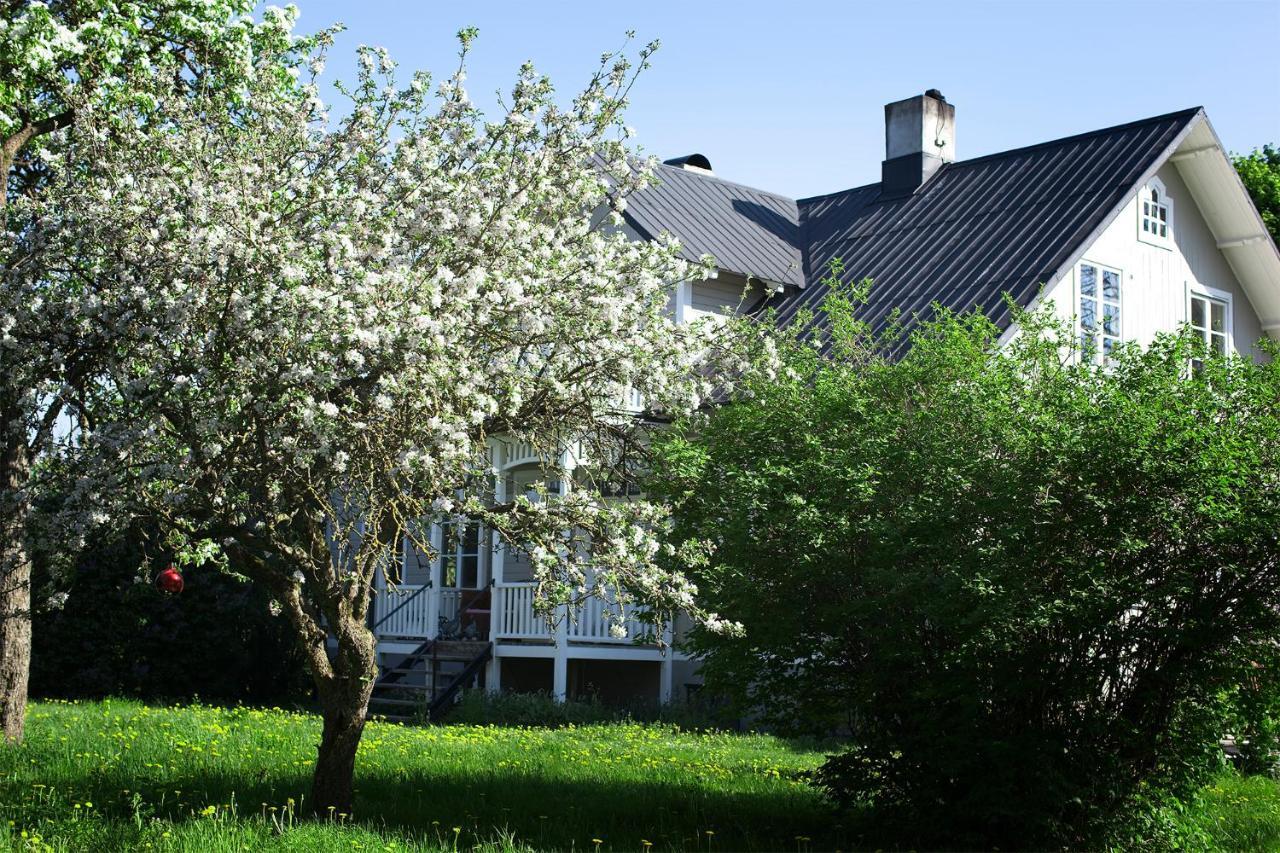 Three Pheasants Boutique Bed And Breakfast Ekeby  Экстерьер фото